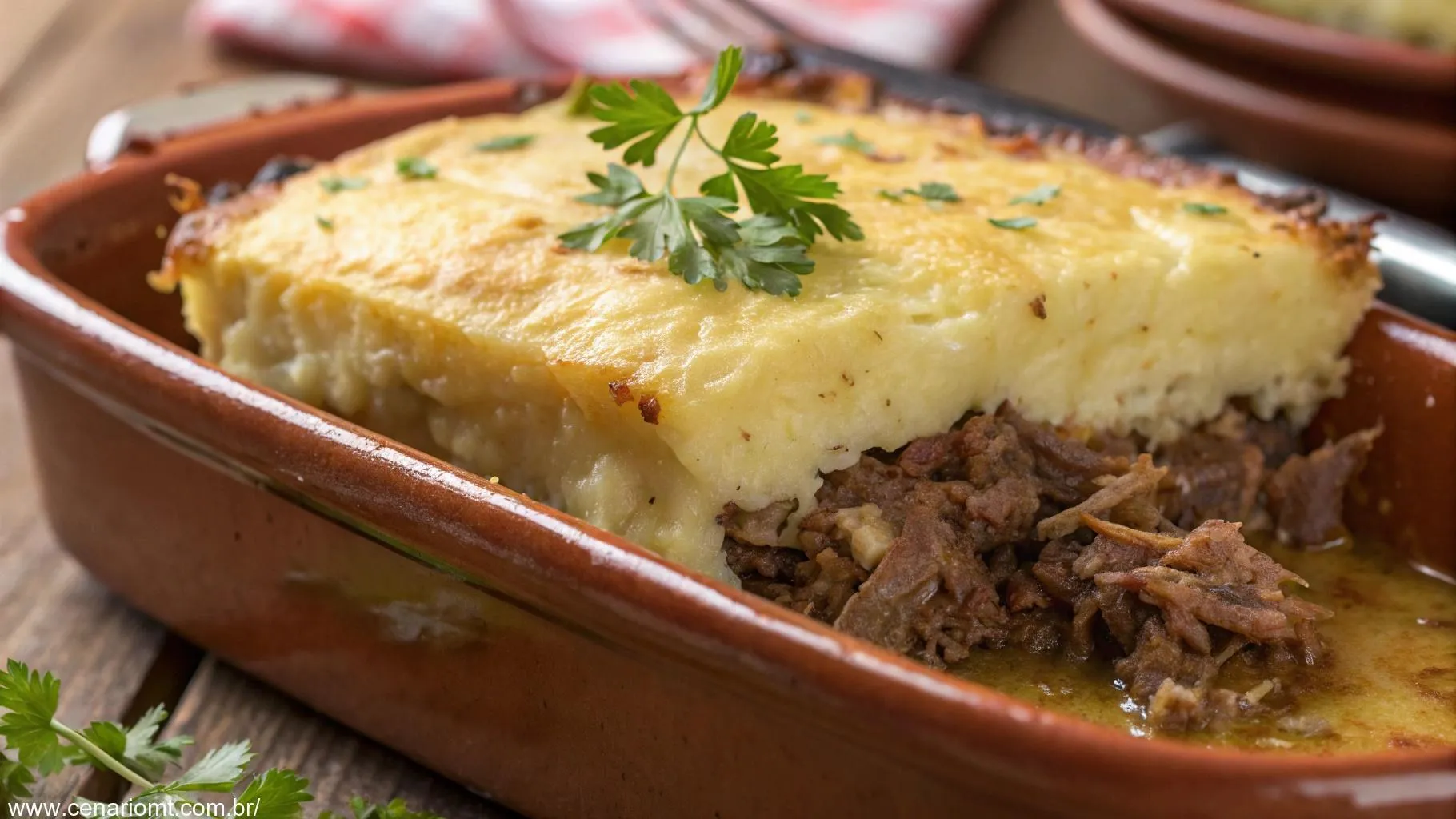 Receita de Escondidinho de Carne Seca com Purê de Mandioca