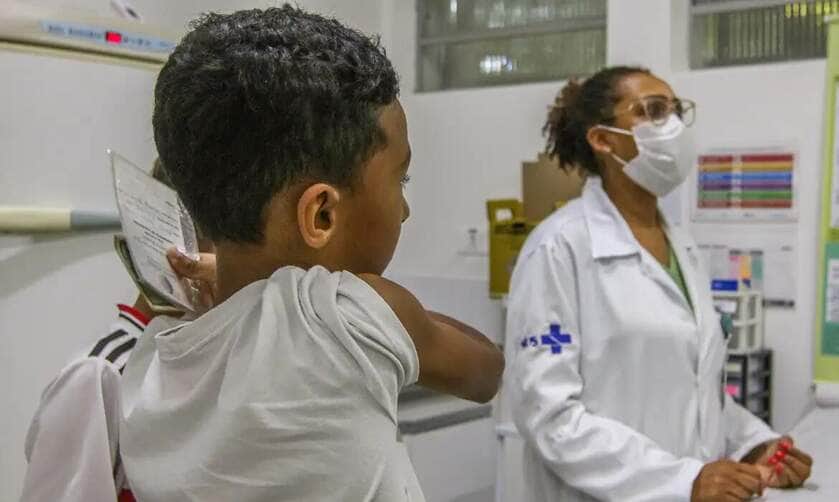 São Paulo (SP), 04/04/2024 - Primeiro dia de vacinação contra dengue em crianças de 10 a 14 anos na Unidade Básica de Saúde - UBS Vila Jaguara, na região oeste.
Foto: Rovena Rosa/Agência Brasil
