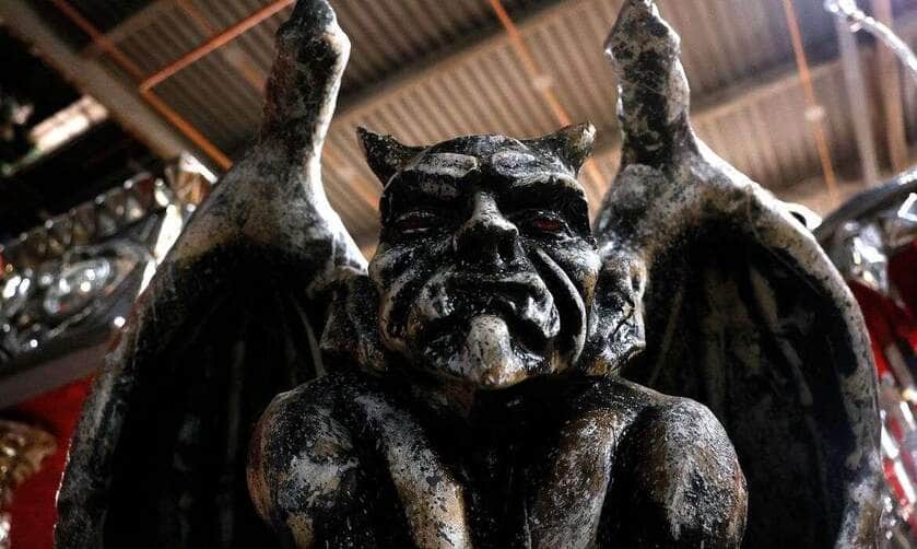 Rio de Janeiro (RJ), 13/02/2024 - Detalhe de carro alegórico, no barracão da Escola de Samba Unidos de Vila Isabel, na Cidade do Samba, zona portuária. Foto: Tânia Rêgo/Agência Brasil