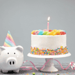 Bolo de aniversário, cofrinho porco