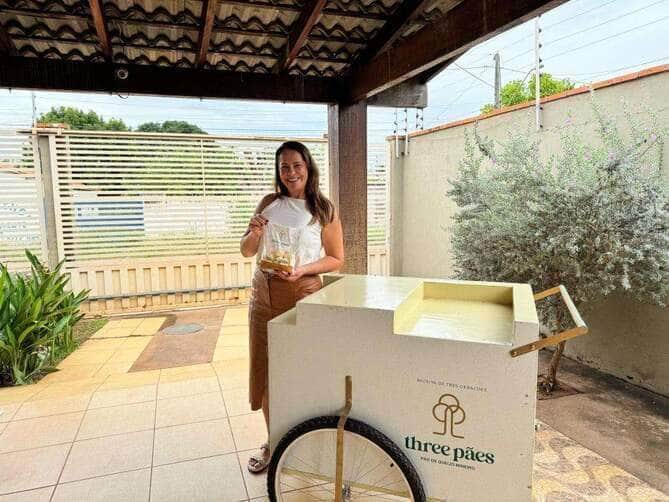 Desenvolve MT transforma sonho de empreendedora que conquistou o mercado com pão de queijo mineiro