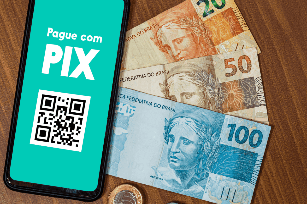 Foto de Pix, foto de dinheiro, Imagem de dinheiro, cédulas