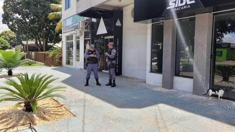 Roubo a relojoaria em Nova Mutum: criminosos rendem cinco pessoas e fogem com joias