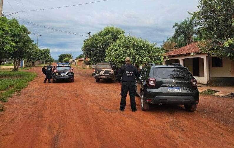 Polícia deflagra operação para combater crimes de posse ilegal de armas e tráfico de drogas em Juscimeira