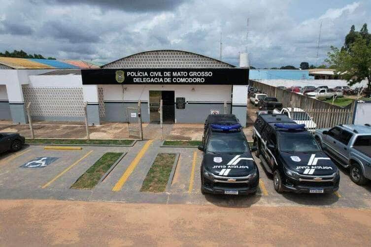 Polícia prende e autua mulher por atendimentos oftalmológicos irregulares em Comodoro