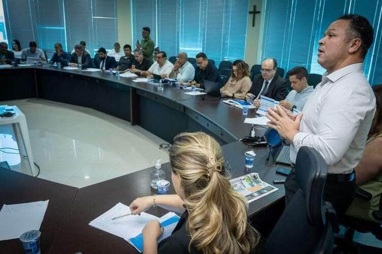 Prefeito de Rondonópolis reúne secretariado para tratar do planejamento da gestão municipal