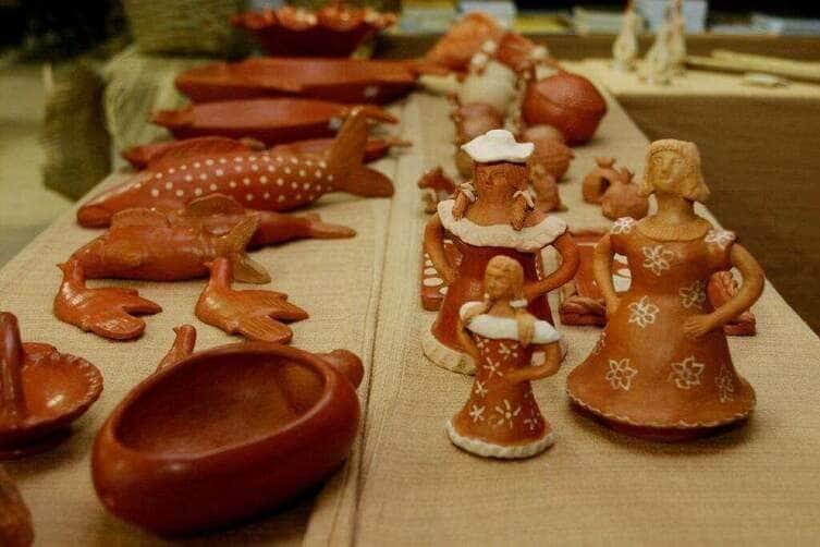 Projeto em Cuiabá oferece cursos gratuitos de cerâmica artesanal, violão e violino