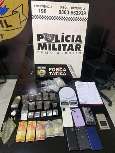 Grupo foi flagrado com entorpecentes, balança de precisão e livro caixa com nomes de clientes em residência no bairro Parque do Sol