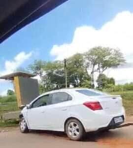 Carreta e automóvel colidem na BR-163 em Nova Mutum; ninguém se feriu