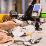 Gasto de uma família no supermercado no Brasil