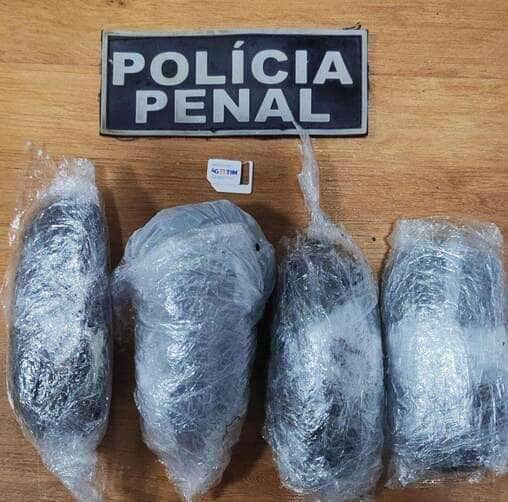 Policiais flagram advogado tentando entregar materiais ilícitos a detento na PCE