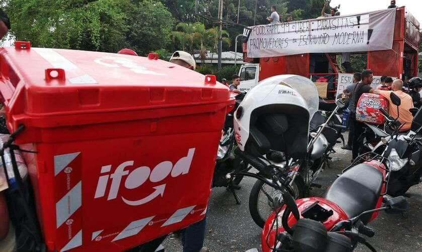 São Paulo (SP), 31/03/2025 - Entregadores de aplicativos de delivery em greve fazem manifestação na frente a sede do iFood em Osasco. Foto: Paulo Pinto/Agência Brasil