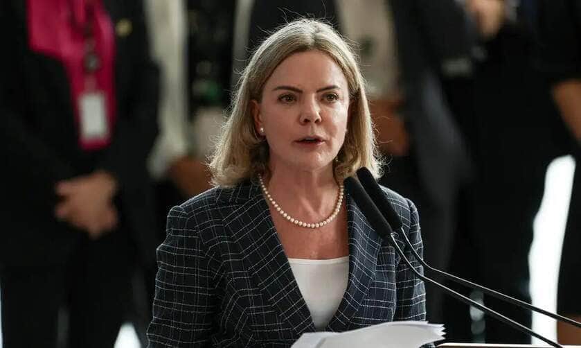 Brasília (DF), 10/03/2025 - Cerimônia de transmissões de cargos e posse, da ministra da secretaria de relações institucionais, Gleisi Hoffman.
Foto: Jose Cruz/Agência Brasil