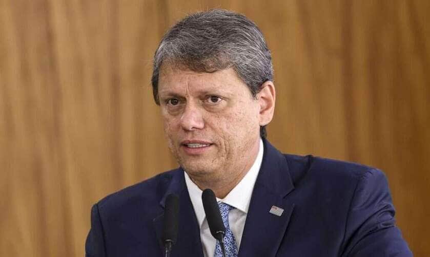 Brasília (DF), 29/11/2024 - O governador de São Paulo, Tarcísio de Freitas, durante cerimônia para assinatura de contratos de financiamento do BNDES para infraestrutura e mobilidade urbana de São Paulo. Foto: Marcelo Camargo/Agência Brasil