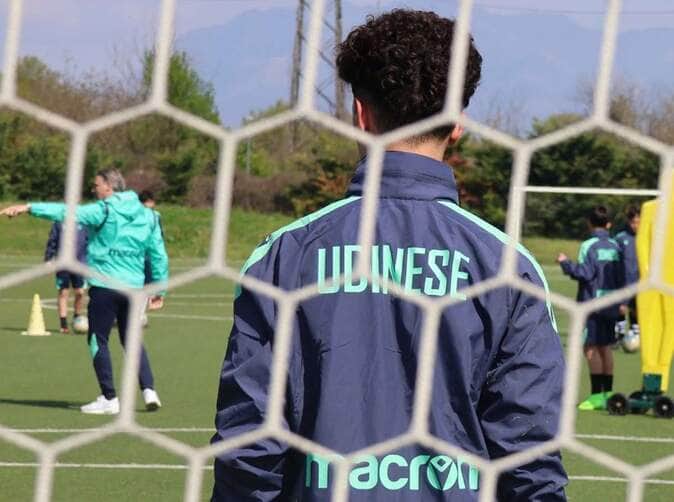 Udinese x Milan nesta sexta (11): onde assistir, escalações e tudo sobre o duelo decisivo da Serie A. Imagem: Divulgação Udinese