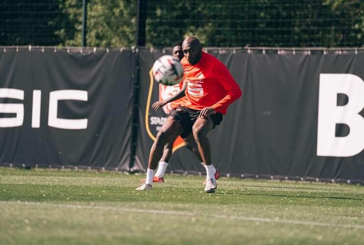 Rennes x Nantes: onde assistir ao vivo e escalações para o clássico da Ligue 1. Imagem: Divulgação Rennes