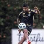 Santos x Red Bull Bragantino: Onde assistir ao vivo, escalações e tudo sobre o encerramento da 6ª rodada do Brasileirão. Imagem: Raul Baretta/Santos FC