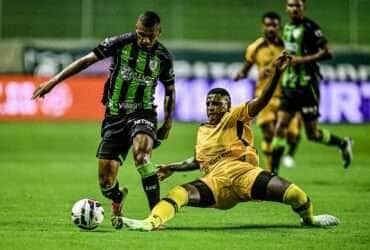 América-MG x Goiás: onde assistir, escalações e tudo sobre o confronto direto pelo topo da Série B 2025. Imagem: Mourão Panda/América-MG