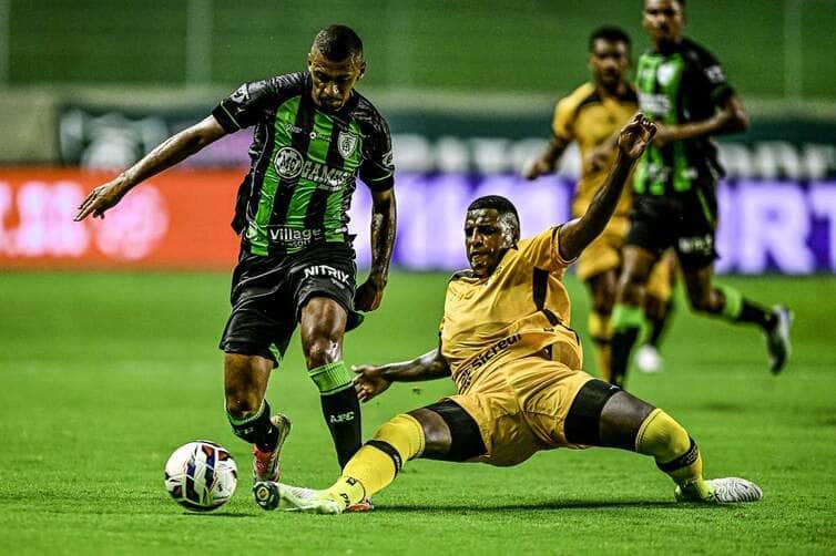 América-MG x Goiás: onde assistir, escalações e tudo sobre o confronto direto pelo topo da Série B 2025. Imagem: Mourão Panda/América-MG
