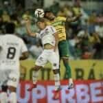 Lance do jogo entre Cuiabá x Ferroviária. Imagem: AssCom Dourado
