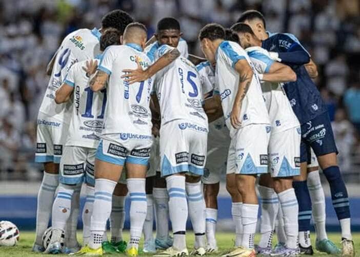 CSA x Grêmio: Onde assistir, prováveis escalações e tudo sobre o jogo pela Copa do Brasil. Imagem: @allaanmax