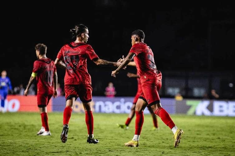 Sport x RB Bragantino: Onde assistir ao jogo AO VIVO, escalações e detalhes da 4ª rodada do Brasileirão. Imagem: @paulopaivafoto @sportrecife
