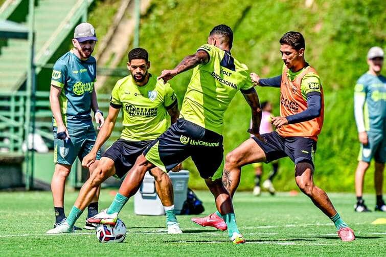 América-MG x Amazonas ao vivo: veja onde assistir, escalações e tudo sobre o duelo pela Série B 2025. Imagem: @photompanda América