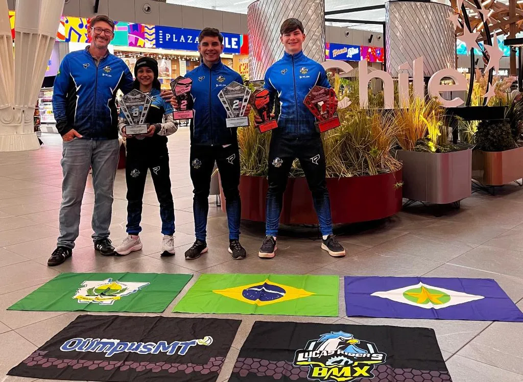 Ciclistas de Mato Grosso se destacam em competições internacionais de BMX