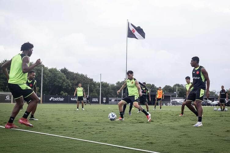 Operário-PR x Vasco: Saiba onde assistir ao vivo, escalações e tudo sobre o duelo pela Copa do Brasil. Imagem: Dikran Sahagian/VascoDaGama