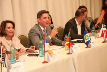 Mato Grosso busca inovação na gestão educacional em seminário internacional