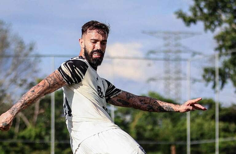 Operário x Paysandu: Onde assistir ao vivo, prováveis escalações e tudo sobre o duelo da Série B. Imagem: Matheus Vieira Paysandu