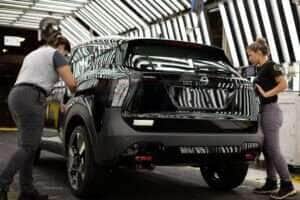 Nissan inicia produção da nova geração do Kicks com robôs, bilhões e contratações