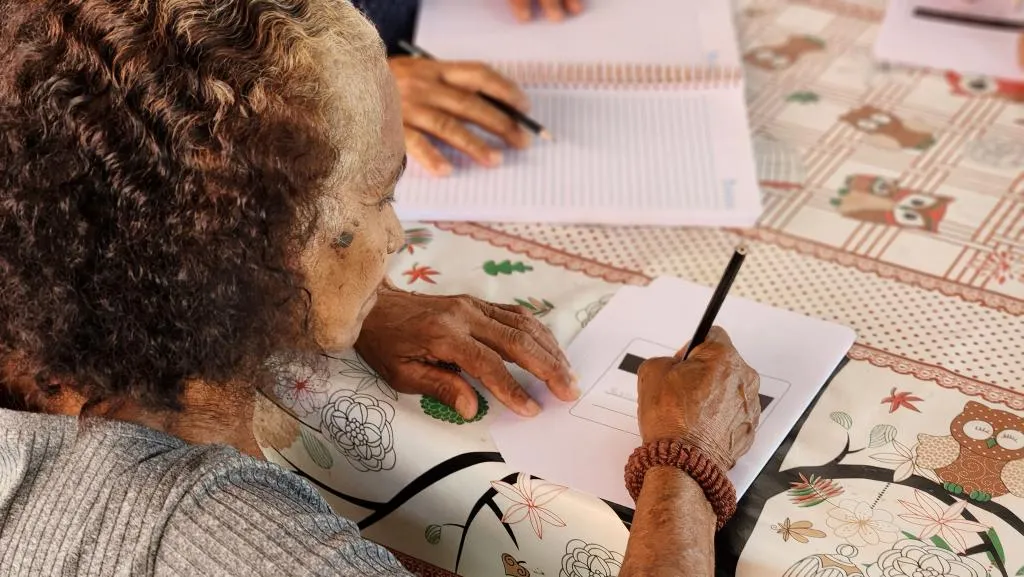 Alfabetização em massa: Mato Grosso mobiliza 142 municípios para alfabetizar 17 mil jovens e adultos em 2025