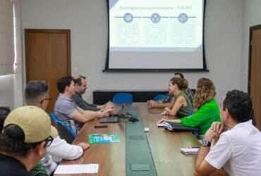 Várzea Grande e TCE-MT alinham ações para aprimorar gestão de medicamentos e de insumos