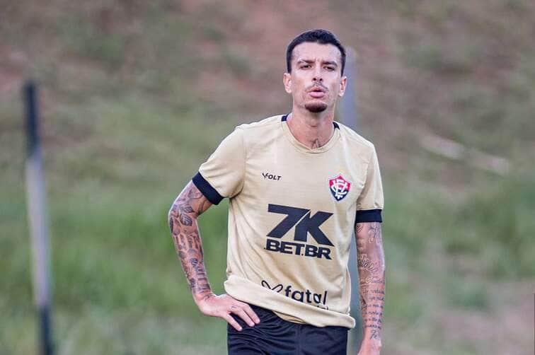 Defensa y Justicia x Vitória: Onde assistir ao vivo, escalações e tudo sobre o confronto pela Sul-Americana 2025. Imagem: Victor Ferreira/EC Vitória