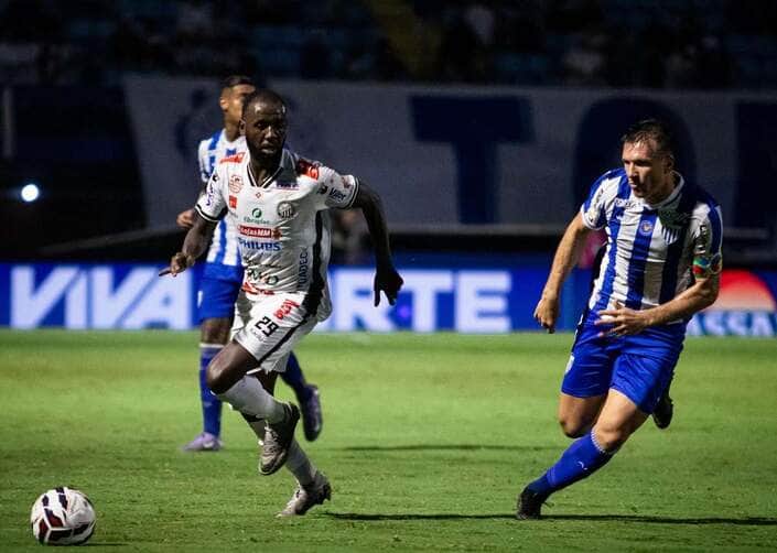 Operário x Paysandu: Onde assistir ao vivo, prováveis escalações e tudo sobre o duelo da Série B. Imagem: Victoria Sellares • OFEC