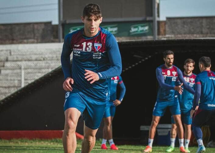 Fortaleza x Inter: Onde assistir, escalações e tudo sobre o duelo pela 3ª rodada do Brasileirão 2025. Imagem: Vinícius Palheta FEC