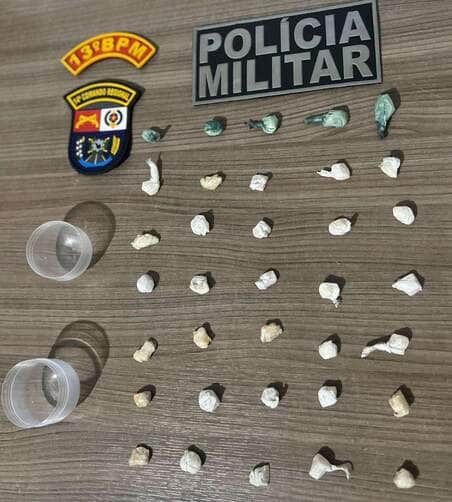 Homem é preso por tráfico de drogas após denúncia anônima em Itanhangá