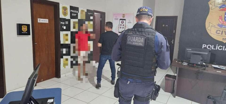 Segundo a vítima, o suspeito se exaltou após ela retornar de uma festa com as filhas; caso foi atendido pela GCM no bairro Industrial