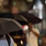 São Paulo (SP), 31/03/2025 - Pessoas durante chuva na Avenida Paulista. Foto: Paulo Pinto/Agência Brasil