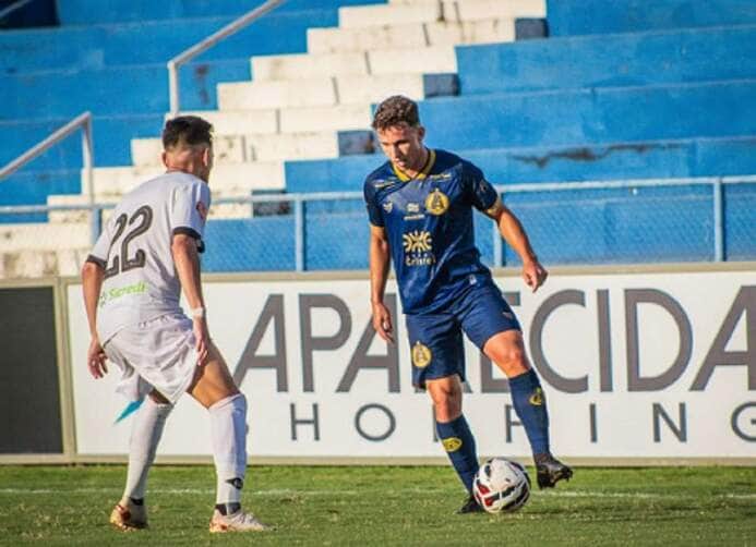 Fluminense x Aparecidense: Onde assistir, escalações e tudo sobre o duelo da Copa do Brasil. Imagem: Raphael Teixeira / Aparecidense
