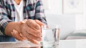 Avanços no tratamento da doença de Parkinson: tecnologia e esperança para pacientes no SUS -