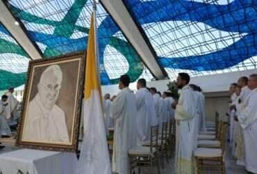 Brasília (DF) 21/04/2025 O arcebispo de Brasília, Cardeal Dom Paulo César, celebra missa pelo aniversário de 65 anos de Brasília e em sufrágio ao Papa Francisco.   Foto: Fabio Rodrigues-Pozzebom/ Agência Brasil