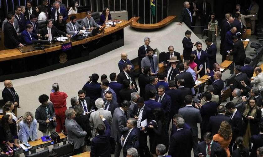 Brasília (DF), 02/04//2025  - Sessão da Câmara dos Deputados durante votação das medidas de reciprocidade em comércio exterior. Foto: Lula Marques/Agência Brasil