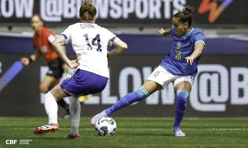 Seleção brasileira feminina perde primeiro de dois amistosos contra os Estados Unidos, por 2 a 0, em 05/04/2025