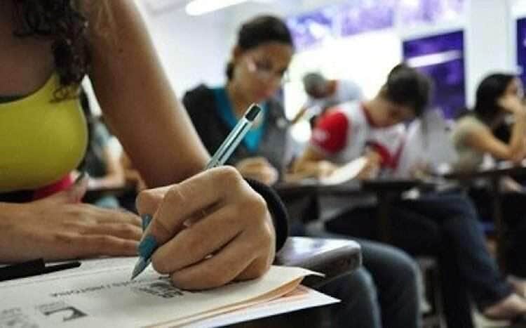 Enem 2025: estudante tem até sexta (2) para pedir isenção da taxa de inscrição - Divulgação