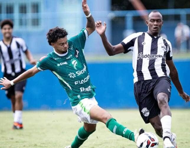 Lance do jogo entre Goiânia x Luverdense. Imagem: @basquiatjpg