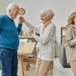 idosos-diversão-idosos dançando