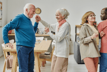 idosos-diversão-idosos dançando