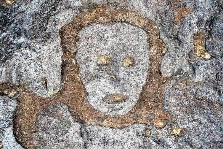 RETROSPECTIVA_2023 - Seca no Amazonas revela esculturas rupestres. - Foto: Rafa Neddermeyer/Agência Brasil